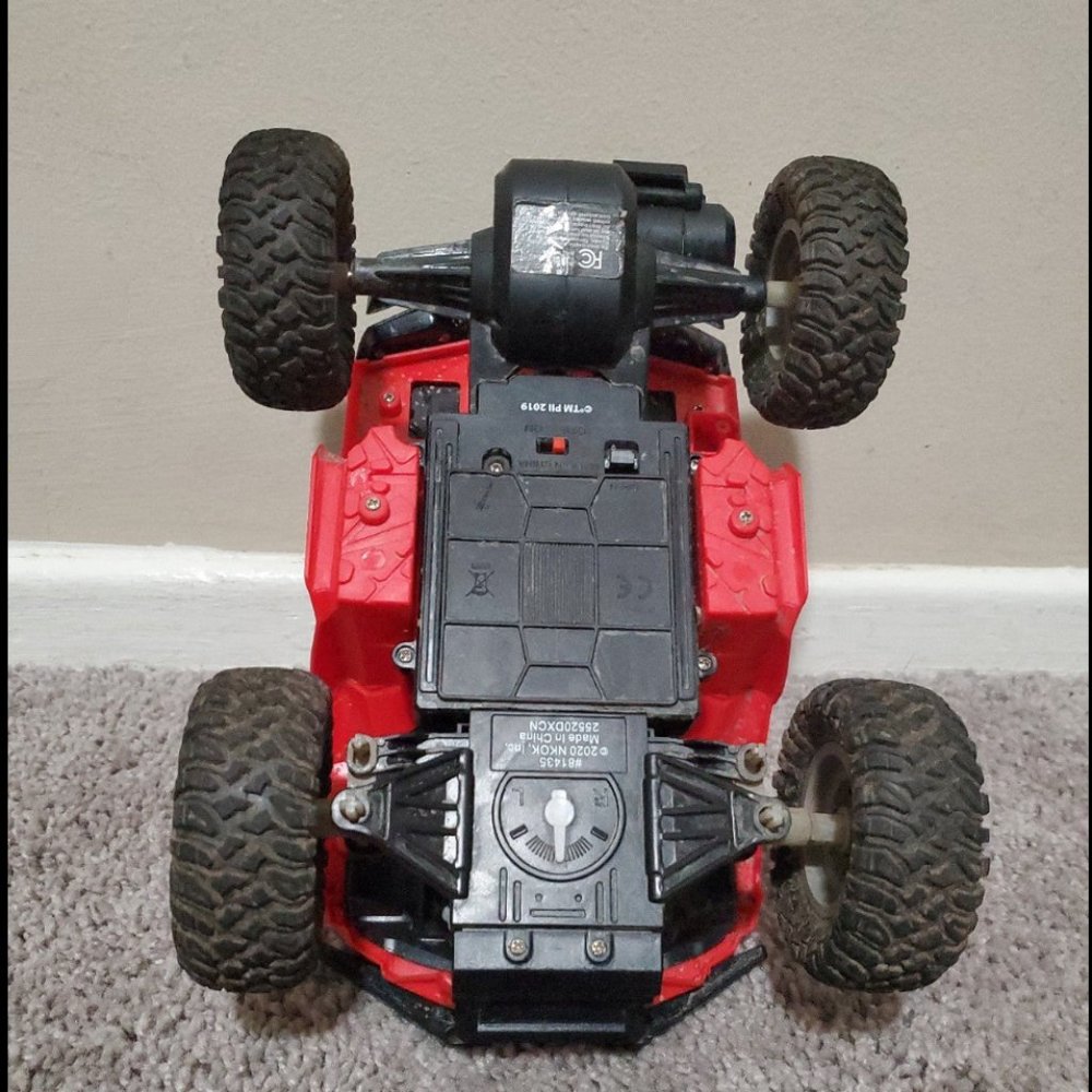Polaris Remote Control Car - Picture 5 of 5
